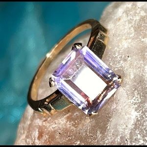 14K Gold Amethyst? Ring